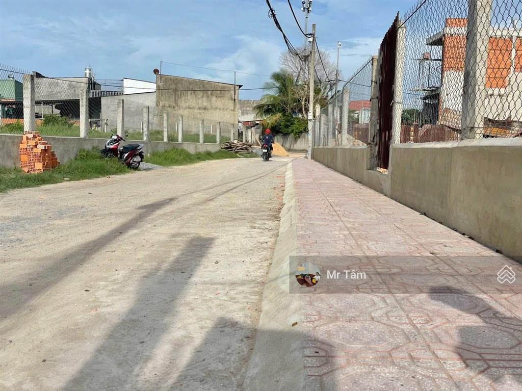 Bán đất tân thới nhì 265, ngang 5m x dài 26m, tổng 130m2 full thổ, xã xuân thới sơn.