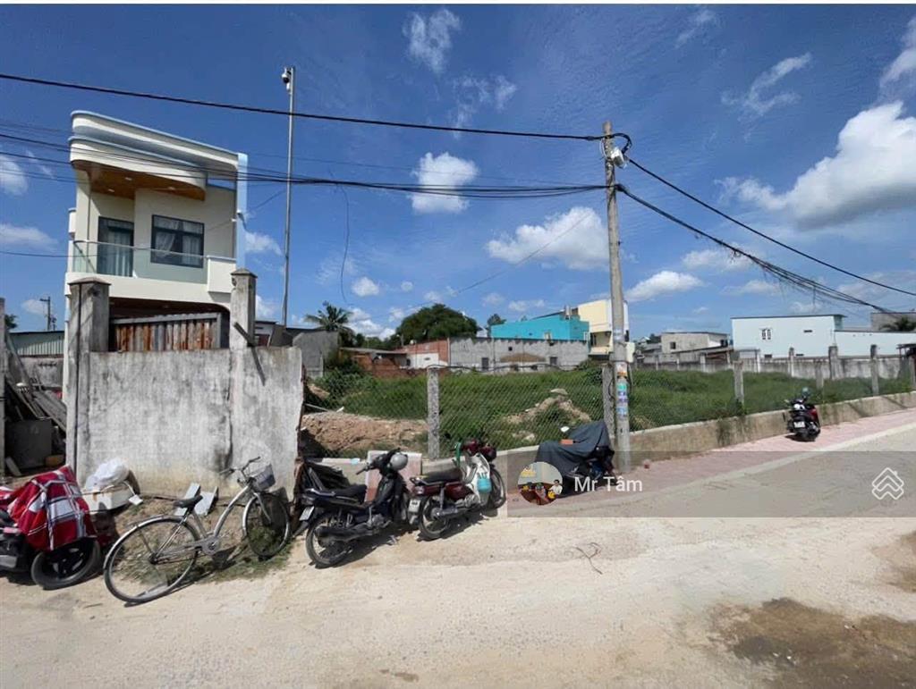 Bán đất tân thới nhì 265, ngang 5m x dài 26m, tổng 130m2 full thổ, xã xuân thới sơn.