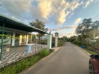 Đất gần trung tâm dầu tiếng, 1 sẹc dt744 cách 200m chỉ hơn 100tr/m ngang