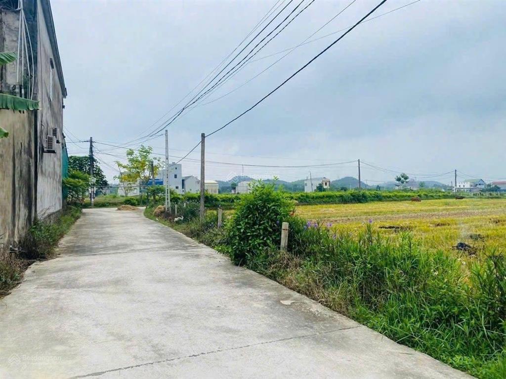 100m tại phổ yên, vị trí siêu đẹp, giá tốt chỉ hơn 800tr.