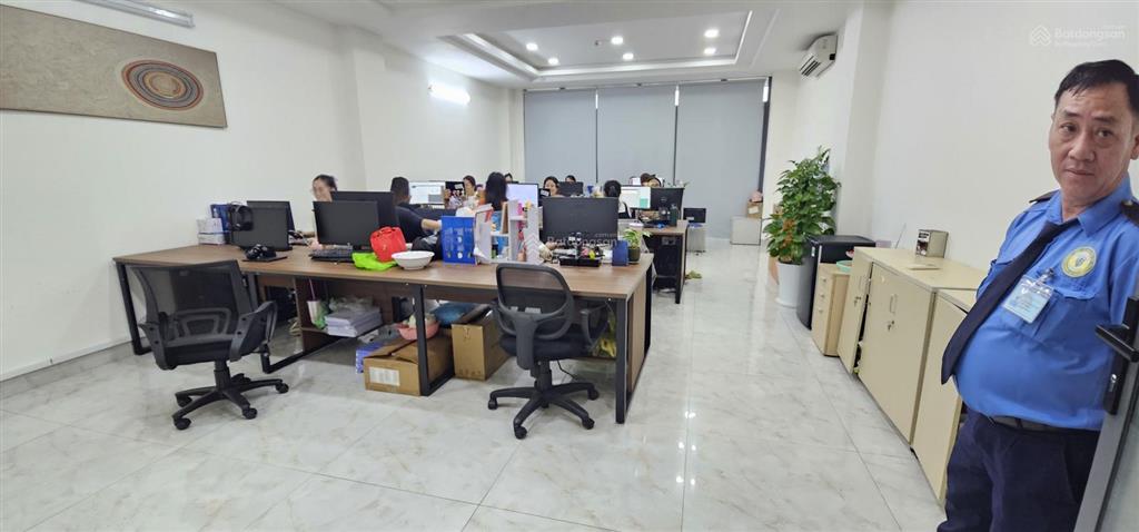 Bán nhà 7 tầng, có hầm, thang máy mặt tiền phạm văn chí quận 6 ngang lớn 6m, dòng tiền cho thuê cao
