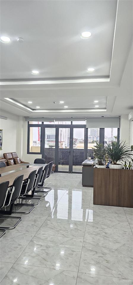 Bán nhà 7 tầng, có hầm, thang máy mặt tiền phạm văn chí quận 6 ngang lớn 6m, dòng tiền cho thuê cao