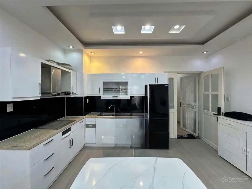 Bán căn góc chung cư khánh hội 2  dt 87m²  2pn 2wc ban công siêu rộng  có sổ hồng