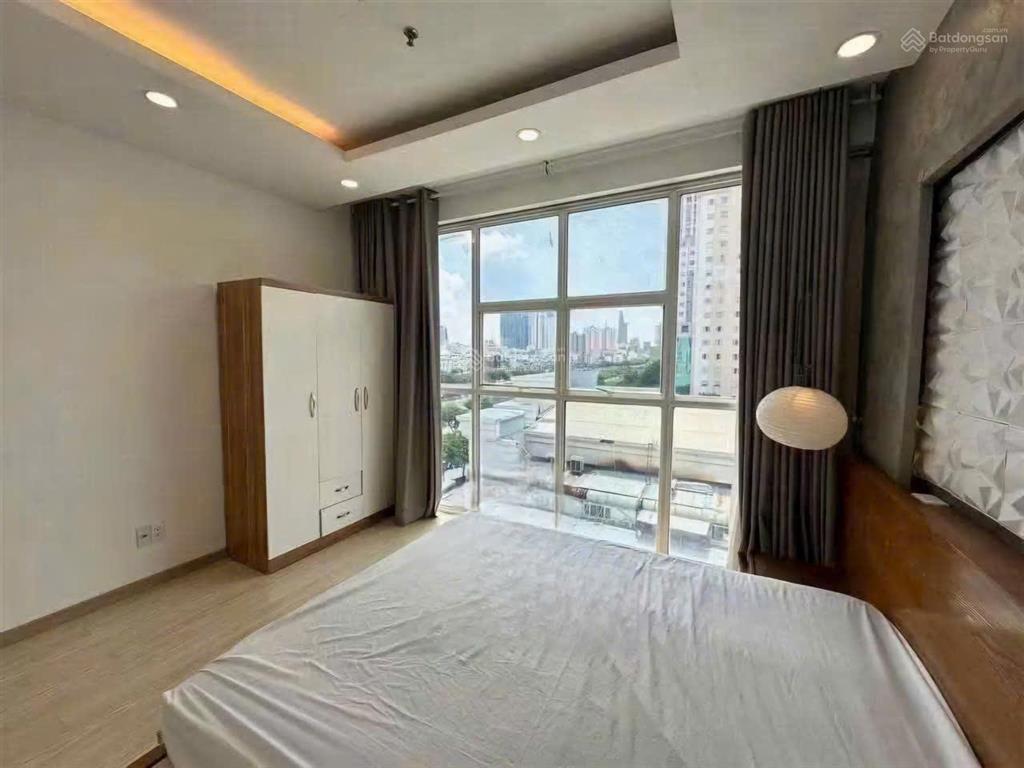 Bán căn góc khánh hội 3  view bitexco đẹp  2pn 2wc có sổ  full nội thất  chỉ 5,63 tỷ