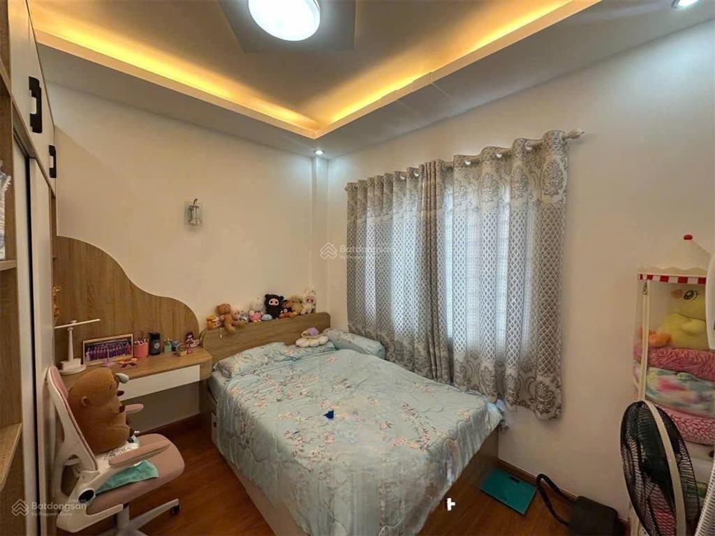 Chính chủ cho thuê chung cư khánh hội 2  dt 100 m²  3pn 2wc ban công siêu rộng