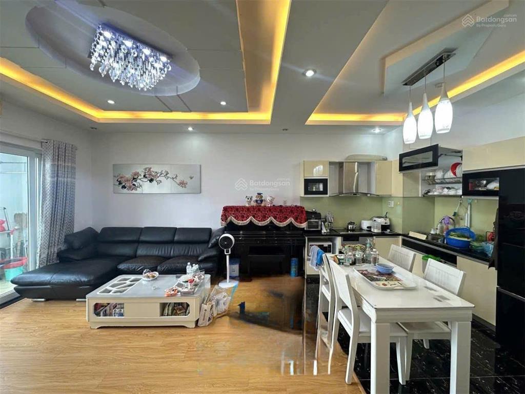 Chính chủ cho thuê chung cư khánh hội 2  dt 100 m²  3pn 2wc ban công siêu rộng