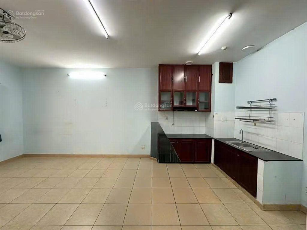 Bán căn hộ khánh hội 2  giá chỉ 4,7 tỷ  dt 87m2  2pn 2wc  ban công siêu rộng  có sổ