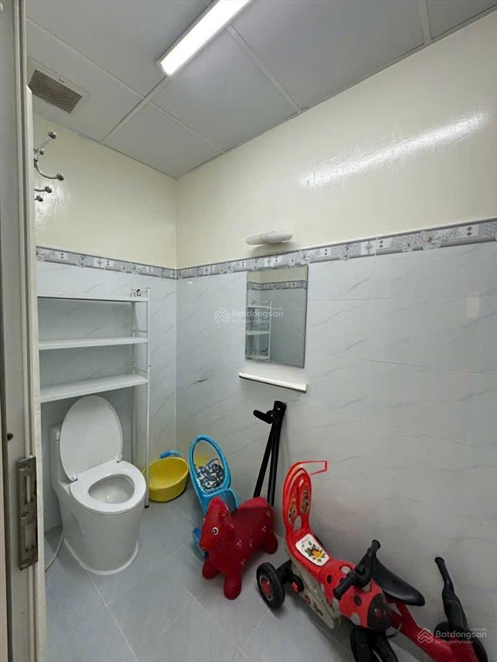 Bán căn hộ vạn đô  348 bến vân đồn phường vĩnh hội, tp.hcm  dt 50m2  1pn  giá 3 tỷ