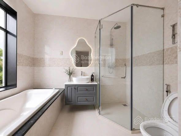 Cho thuê biệt thự thảo điền, góc 2 mặt tiền quốc hương, 06pn, 140 triệu/tháng