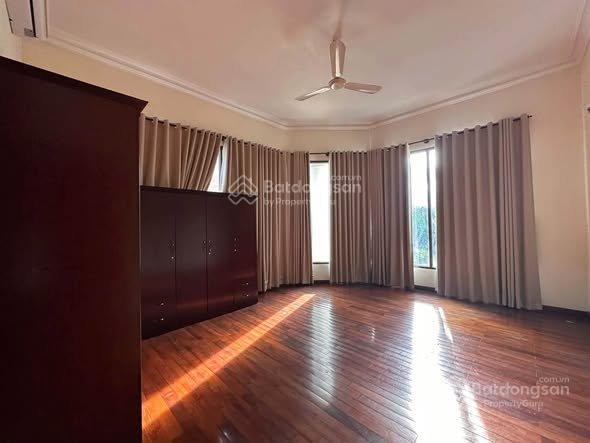 Cho thuê villa riviera compound, 350 m² trong compound an ninh, 04pn, 113,1 triệu/tháng