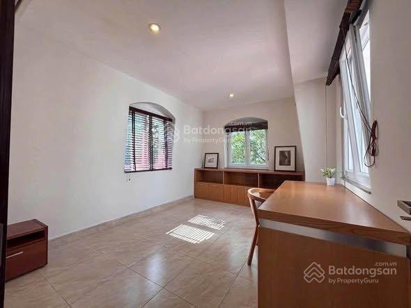 Cho thuê villa riviera compound, 350 m² trong compound an ninh, 04pn, 113,1 triệu/tháng