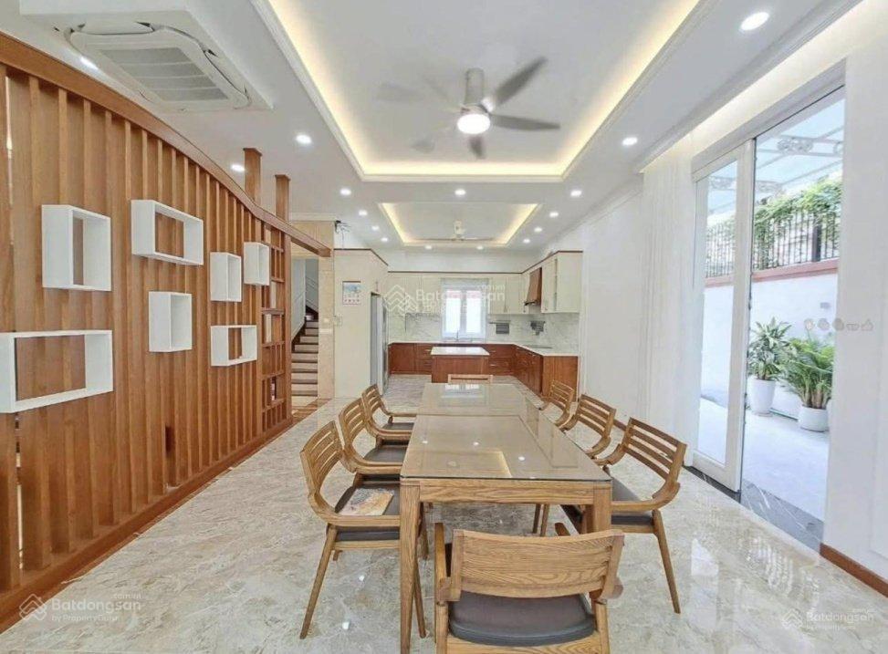 Cho thuê biệt thự saroma villa | dt 320m  hầm 04 ô tô | 5pn |