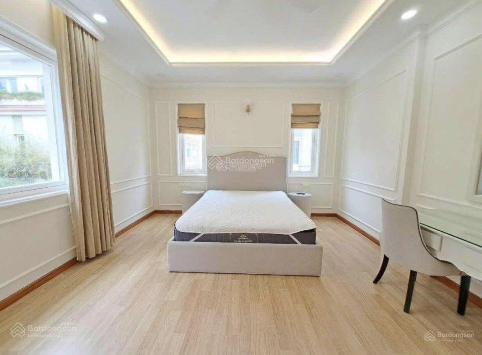 Cho thuê biệt thự saroma villa | dt 320m  hầm 04 ô tô | 5pn |