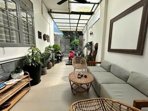 Cho thuê biệt thự thảo điền, nhà trống, 04pn, 70 triệu/tháng