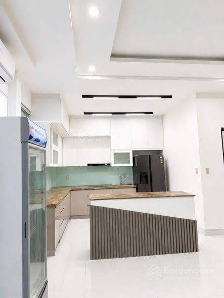 Cho thuê biệt thự an phú, hồ bơi riêng, 08pn, 156 triệu/tháng