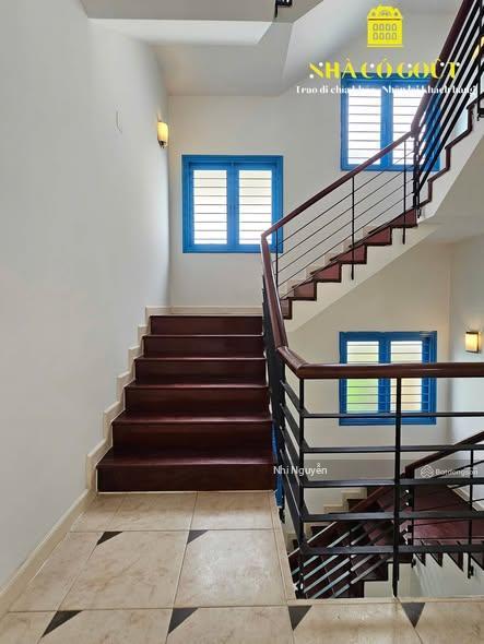 Cho thuê villa quận 2 649m2 6pn nội thất đầy đủ, vị trí thuận tiện,  xem nhà