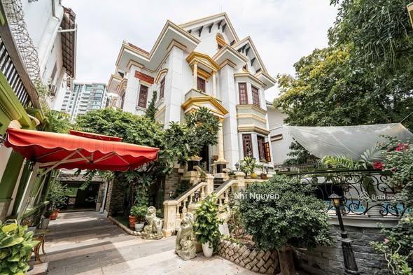 Cho thuê villa quận 2 500m2 7pn nội thất đầy đủ, vị trí thuận tiện,  xem nhà