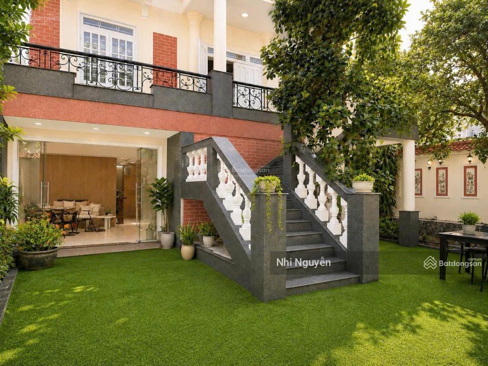 Cho thuê villa quận 2 600m2 9pn nội thất đầy đủ, vị trí thuận tiện,  xem nhà