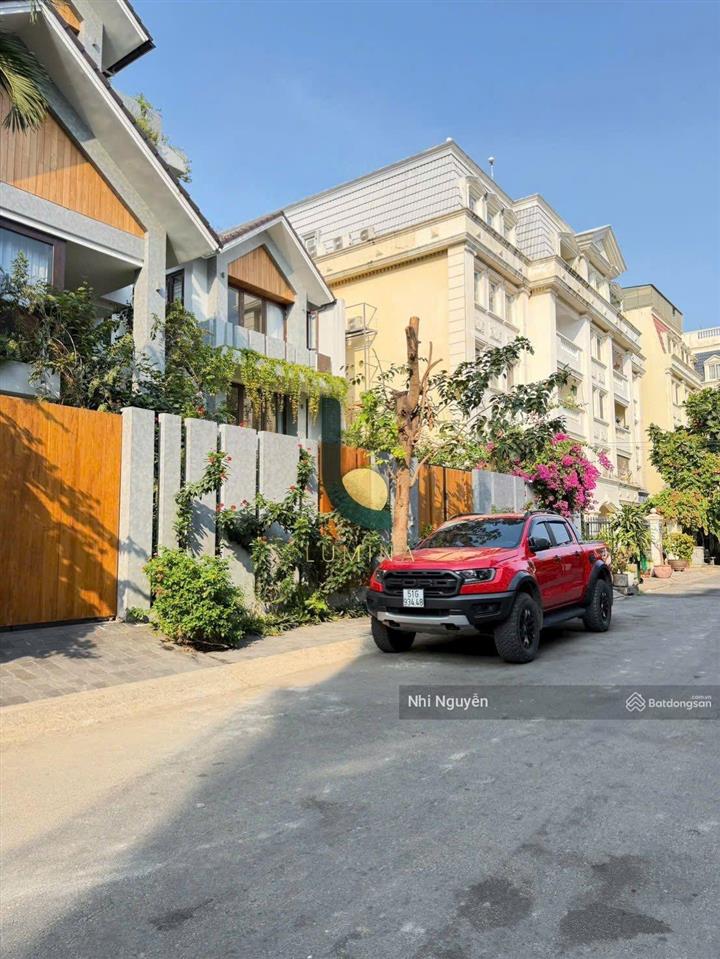 Cho thuê villa thảo điền 500m2 6pn