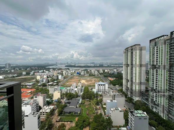 Cho thuê big apartment define 220m2 3pn