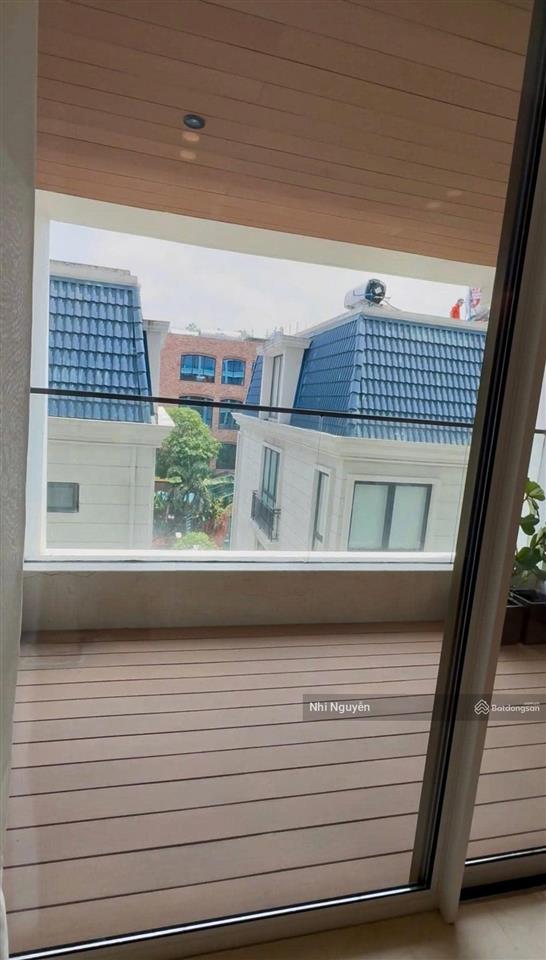 Cho thuê big apartment the albany 235m2 3pn