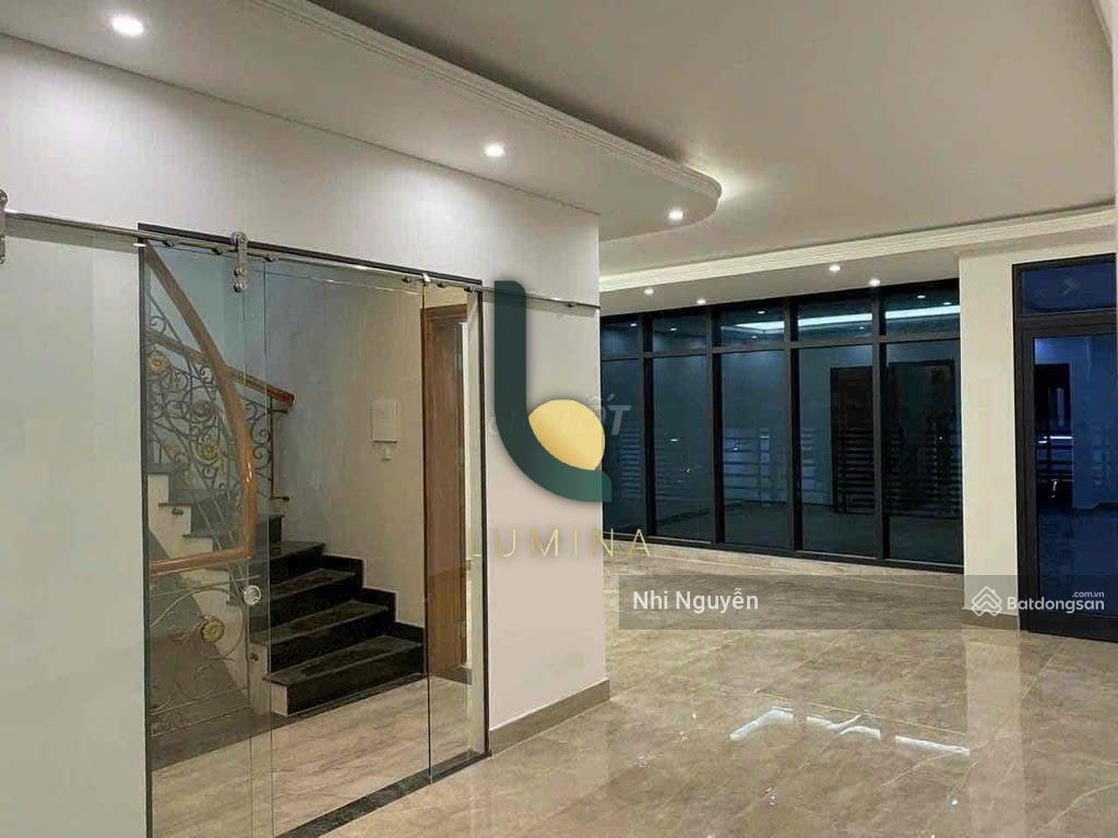 Cho thuê building quận 2 600m2 nội thất đầy đủ, vị trí thuận tiện,  xem nhà