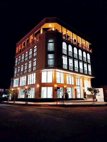 Cho thuê building quận 2 1380m2 nội thất đầy đủ, vị trí thuận tiện,  xem nhà