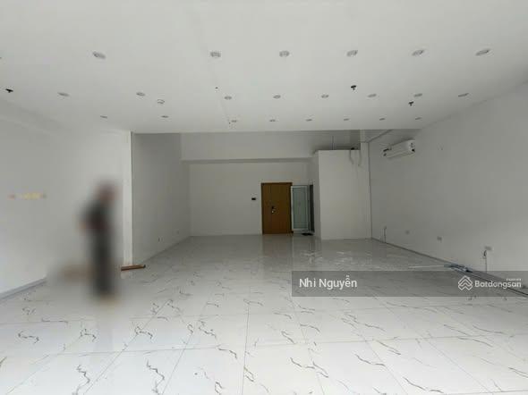 Cho thuê building sarina 232m2 nội thất đầy đủ, vị trí thuận tiện,  xem nhà
