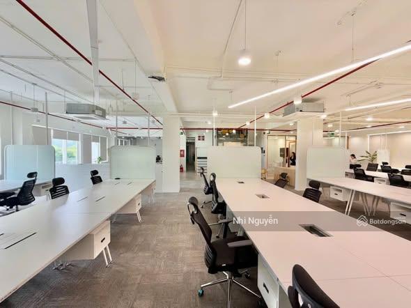 Cho thuê building sala 240m2 nội thất đầy đủ, vị trí thuận tiện,  xem nhà
