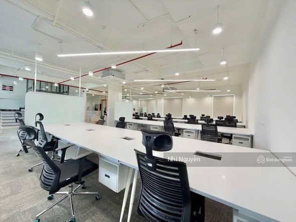 Cho thuê building sala 240m2 nội thất đầy đủ, vị trí thuận tiện,  xem nhà
