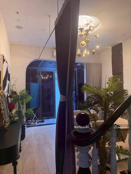 Cho thuê building quận 2 131.2m2 nội thất đầy đủ, vị trí thuận tiện,  xem nhà