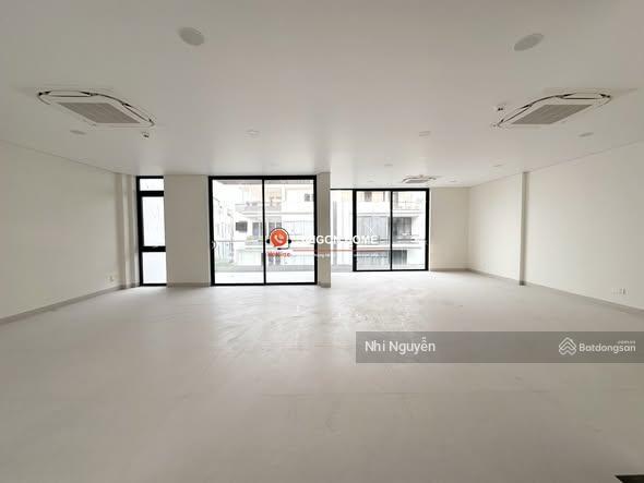 Cho thuê building quận 2 200m2 nội thất đầy đủ, vị trí thuận tiện,  xem nhà