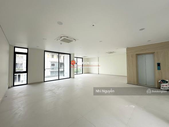Cho thuê building quận 2 200m2 nội thất đầy đủ, vị trí thuận tiện,  xem nhà