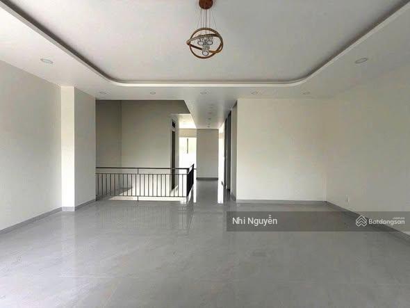 Cho thuê building quận 2 140m2 5pn