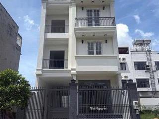 Cho thuê building quận 2 140m2 5pn