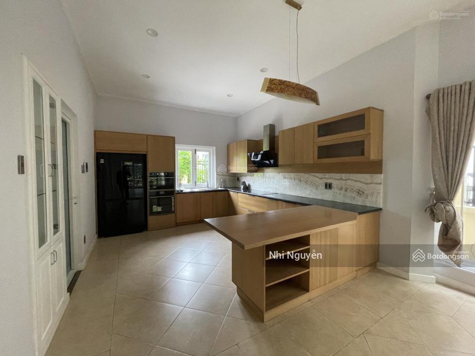 Cho thuê villa quận 2 450m2 5pn nội thất đầy đủ, vị trí thuận tiện,  xem nhà
