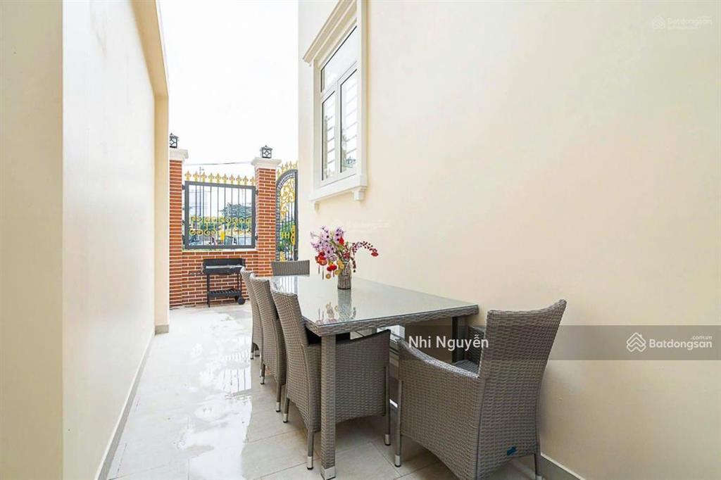 Cho thuê villa quận 2 200m2 7pn nội thất đầy đủ, vị trí thuận tiện,  xem nhà