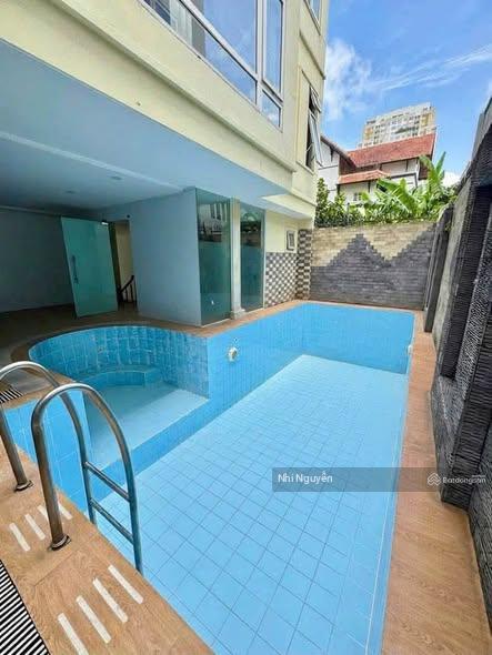 Cho thuê villa quận 2 500m2 6pn nội thất đầy đủ, vị trí thuận tiện,  xem nhà