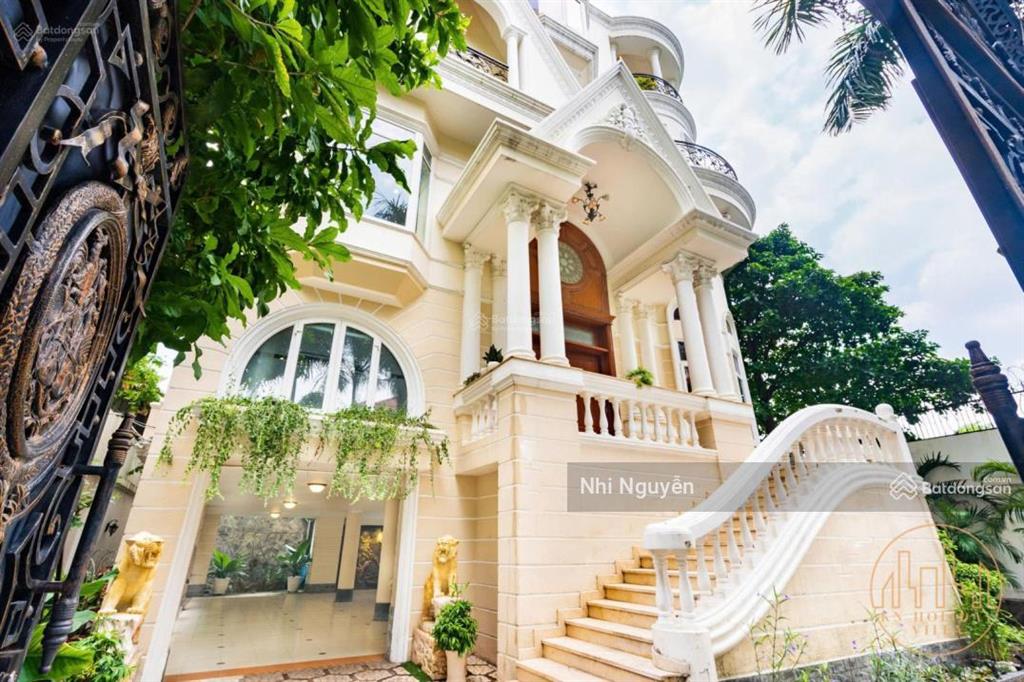 Cho thuê villa quận 2 310.5m2 6pn