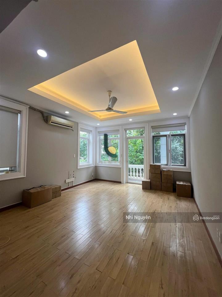 Cho thuê villa thảo điền 420m2 nội thất đầy đủ, vị trí thuận tiện,  xem nhà