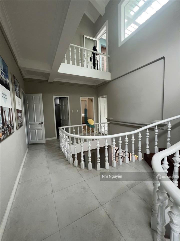 Cho thuê villa thảo điền 420m2 nội thất đầy đủ, vị trí thuận tiện,  xem nhà