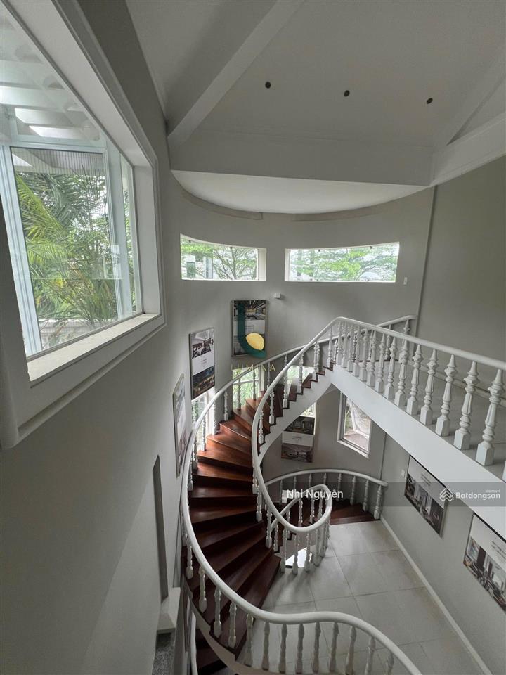 Cho thuê villa thảo điền 420m2 nội thất đầy đủ, vị trí thuận tiện,  xem nhà