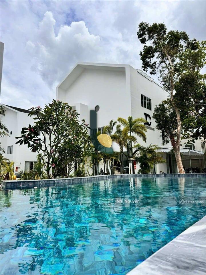 Cho thuê villa thảo điền 500m2 nội thất đầy đủ, vị trí thuận tiện,  xem nhà