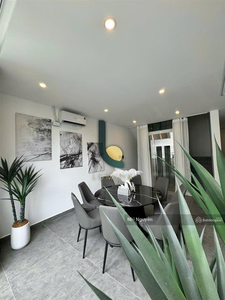 Cho thuê villa thảo điền 500m2 nội thất đầy đủ, vị trí thuận tiện,  xem nhà