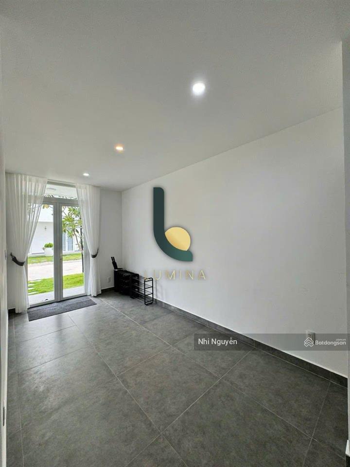 Cho thuê villa thảo điền 500m2 nội thất đầy đủ, vị trí thuận tiện,  xem nhà