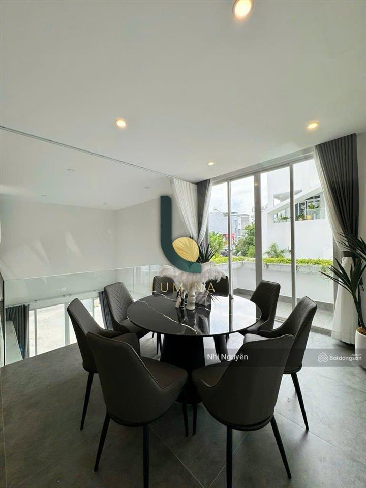 Cho thuê villa thảo điền 500m2 nội thất đầy đủ, vị trí thuận tiện,  xem nhà