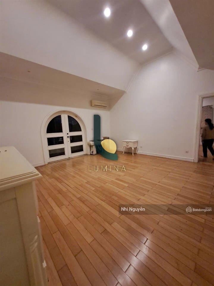 Cho thuê villa thảo điền 390m2 5pn