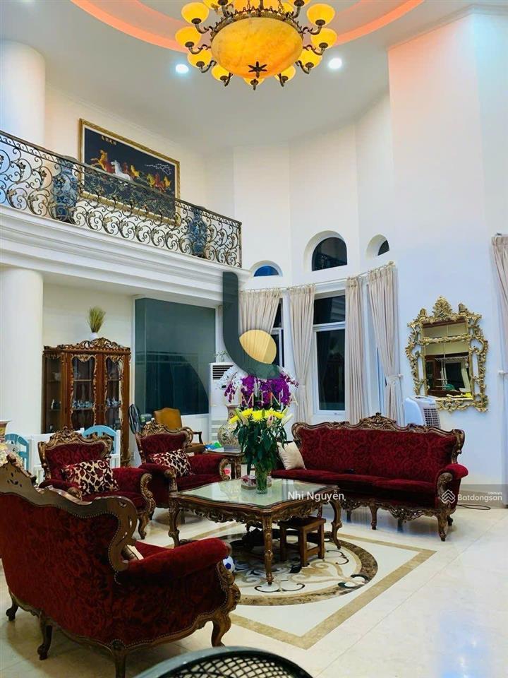 Cho thuê villa thảo điền 320m2 6pn