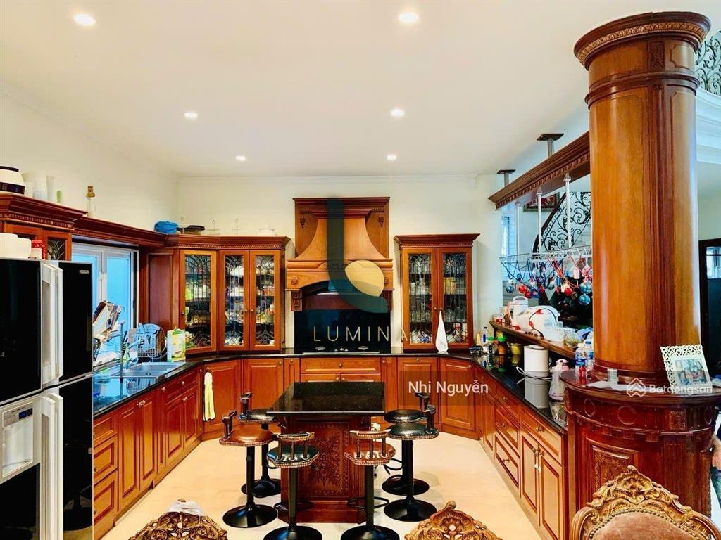 Cho thuê villa thảo điền 320m2 6pn
