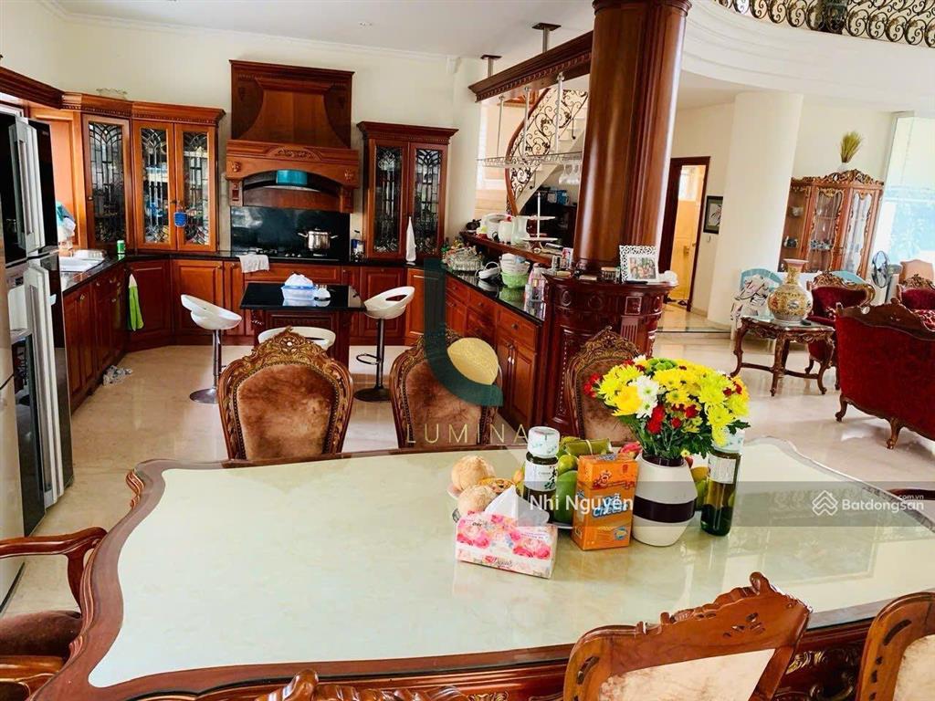 Cho thuê villa thảo điền 320m2 6pn